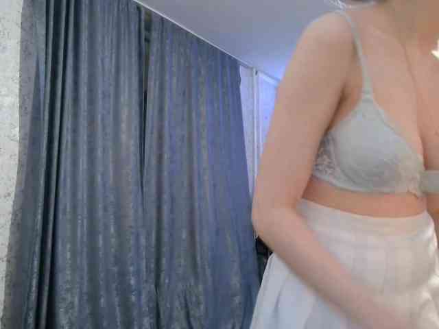 SweetLulyX webcam