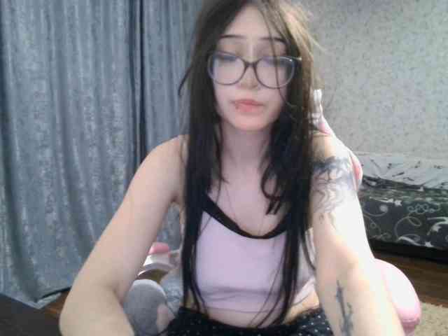 SweetLulyX webcam