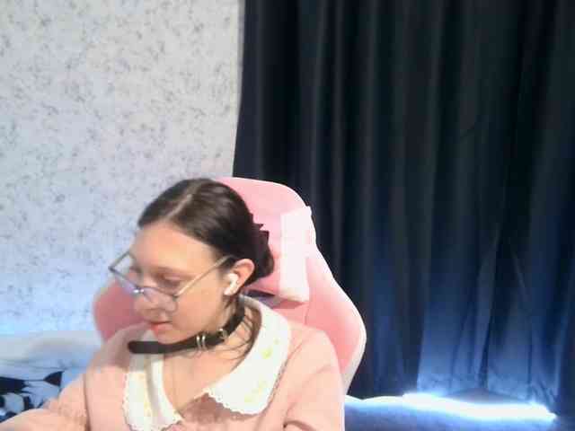 SweetLulyX webcam