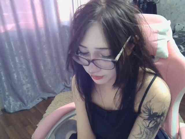 SweetLulyX webcam