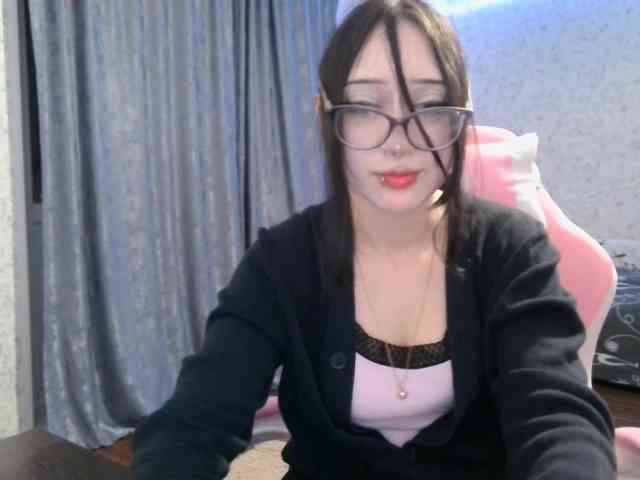 SweetLulyX webcam
