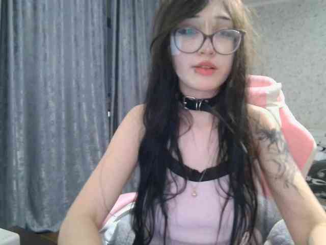 SweetLulyX webcam