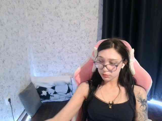 SweetLulyX webcam