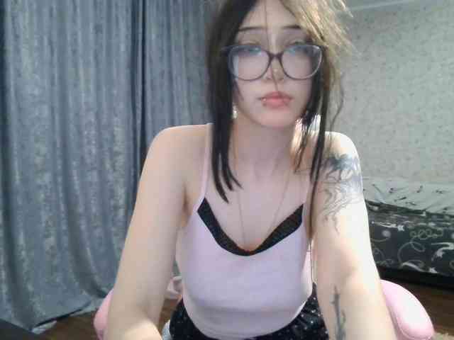 SweetLulyX webcam