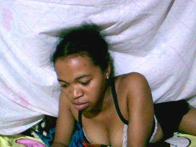 Royal-diva from BongaCams