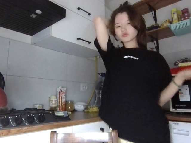 GlennisSarvis from BongaCams