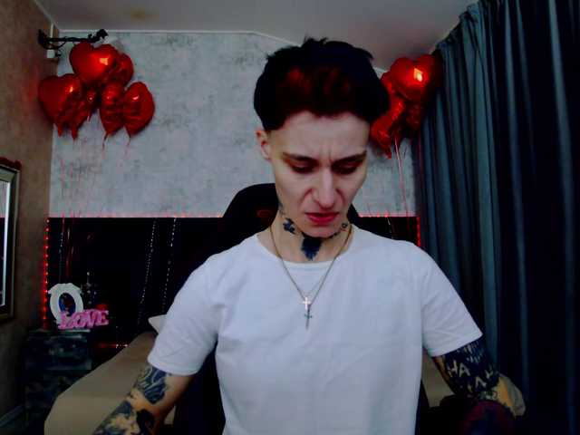 KennysXX's BongaCams show and profile