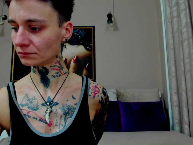 KennysXX's BongaCams show and profile