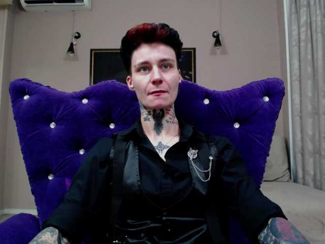 KennysXX's BongaCams show and profile