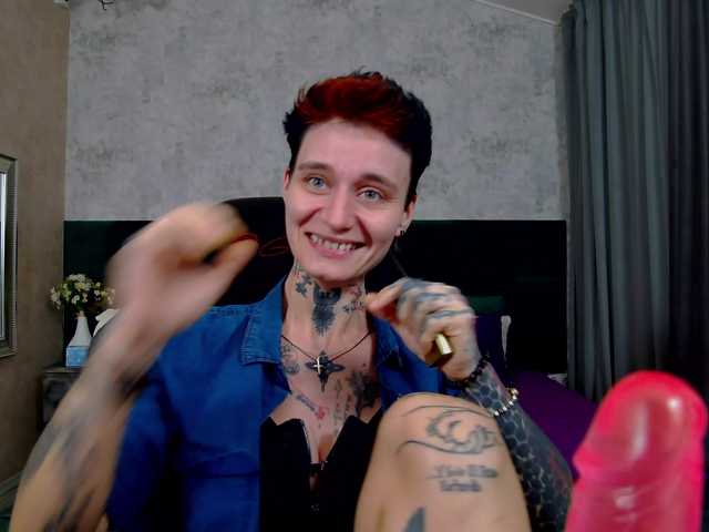 KennysXX's BongaCams show and profile