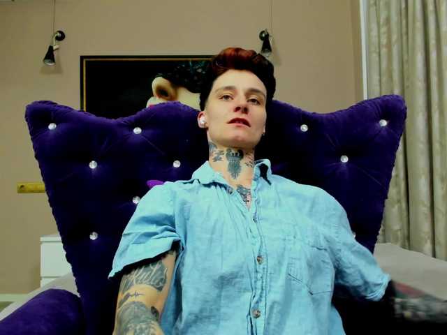 KennysXX's BongaCams show and profile