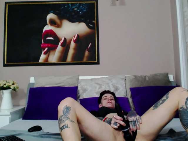 KennysXX's BongaCams show and profile