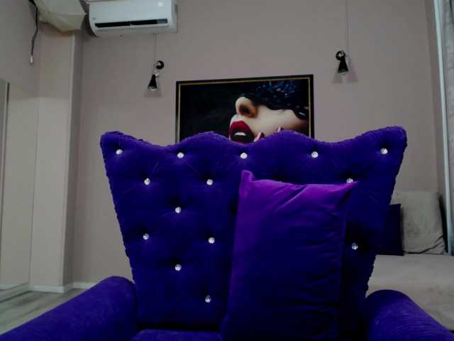 KennysXX's BongaCams show and profile