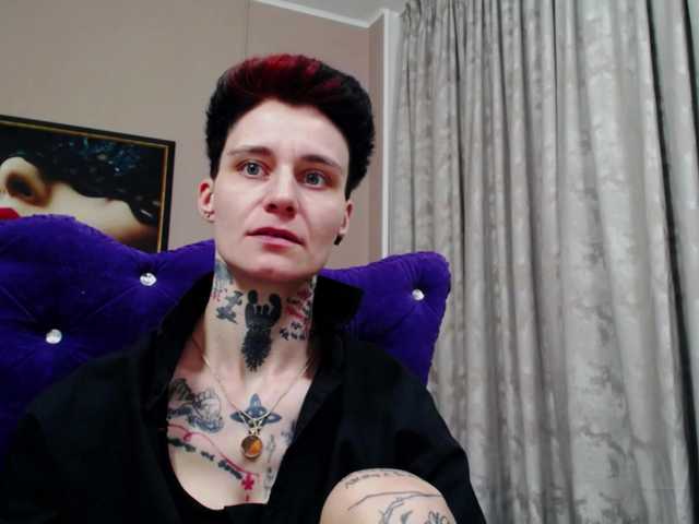 KennysXX's BongaCams show and profile