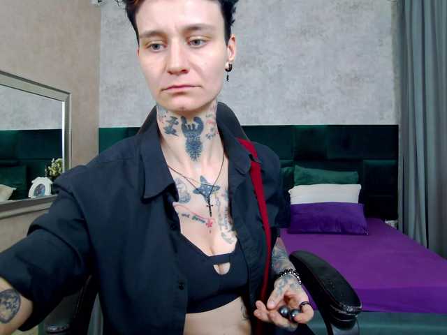 KennysXX's BongaCams show and profile