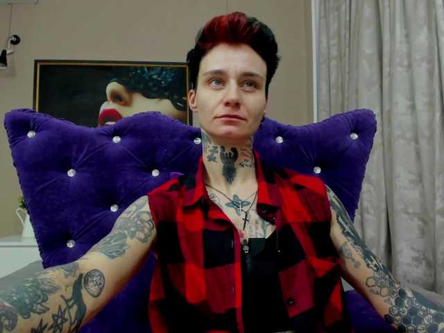 KennysXX's BongaCams show and profile