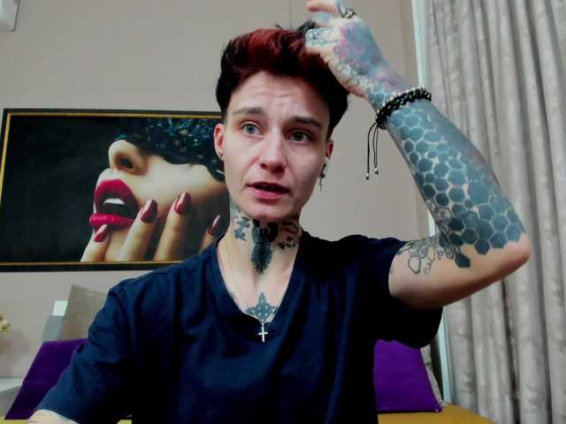 KennysXX's BongaCams show and profile