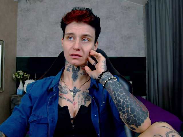 KennysXX's BongaCams show and profile