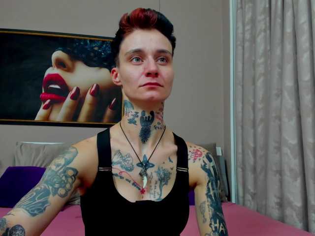 KennysXX's BongaCams show and profile