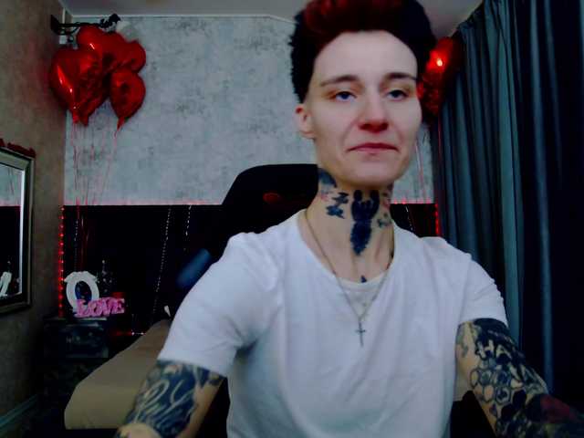 KennysXX's BongaCams show and profile