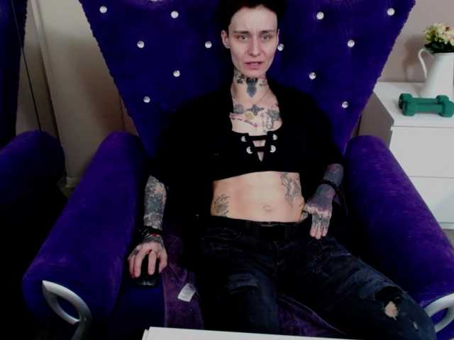 KennysXX's BongaCams show and profile