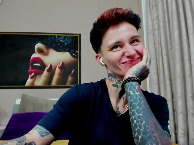 KennysXX's BongaCams show and profile
