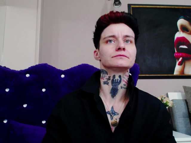 KennysXX's BongaCams show and profile