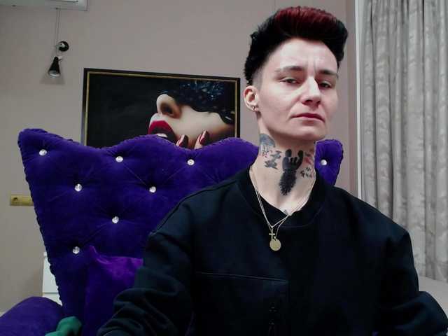 KennysXX's BongaCams show and profile