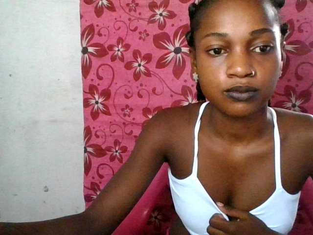 BelleValeur's BongaCams show and profile