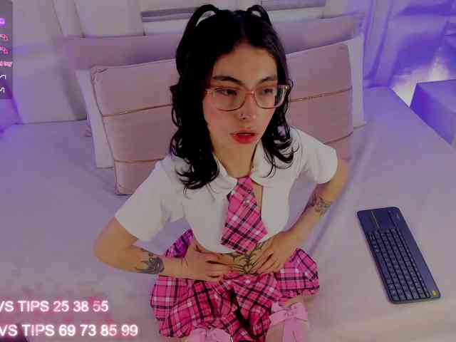 im-molly-angel im-molly-angel