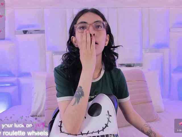 im-molly-angel im-molly-angel