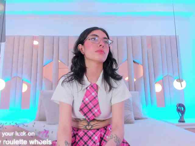 im-molly-angel im-molly-angel