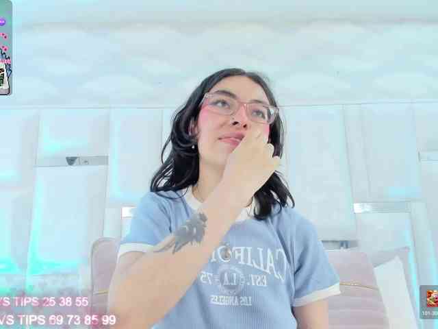 im-molly-angel im-molly-angel