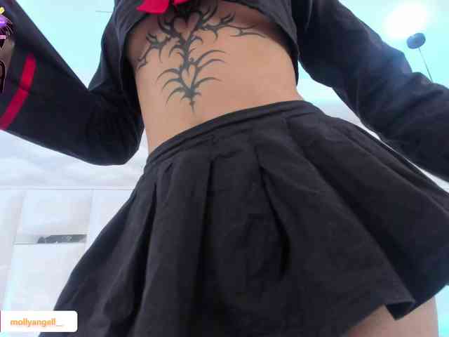 im-molly-angel im-molly-angel