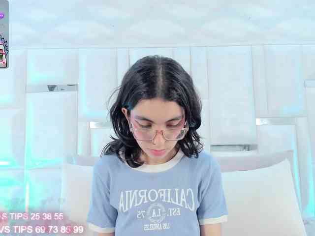 im-molly-angel im-molly-angel