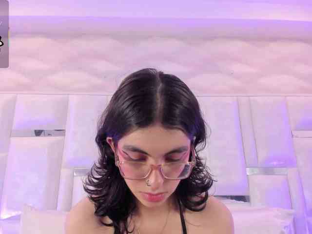 im-molly-angel im-molly-angel