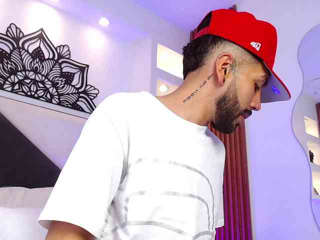 AngelBacker Live Webcam on BongaCams