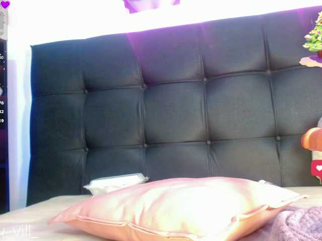  Emily-vill chat room