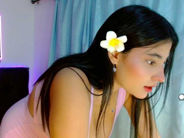 Emily-vill's BongaCams show and profile