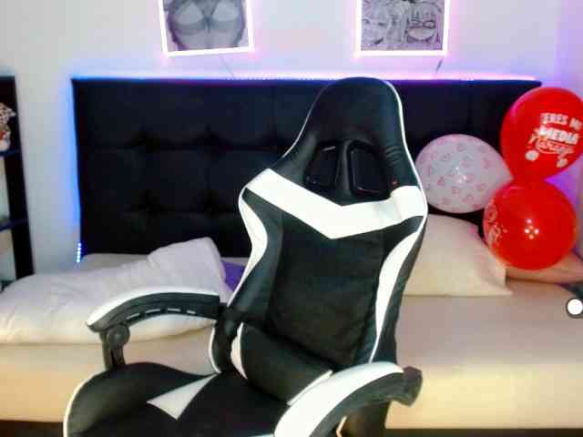 Emily-vill Emily-vill