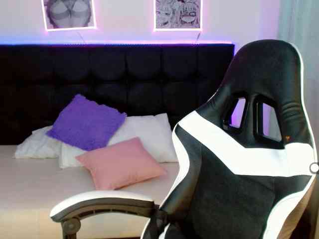 Emily-vill Emily-vill