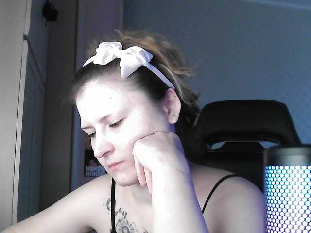  kiki001100 chat room