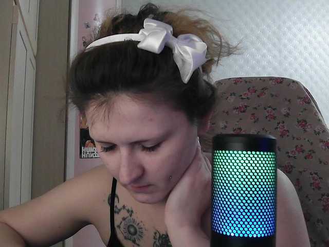  kiki001100 chat room