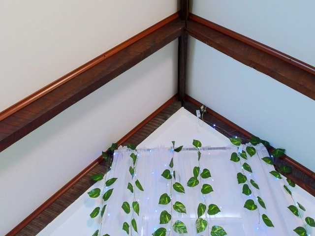 lucia-sweeet's BongaCams show and profile