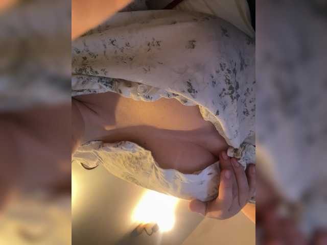 irisik – webcam model profile photo