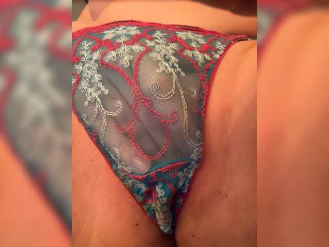 irisik – webcam model profile photo