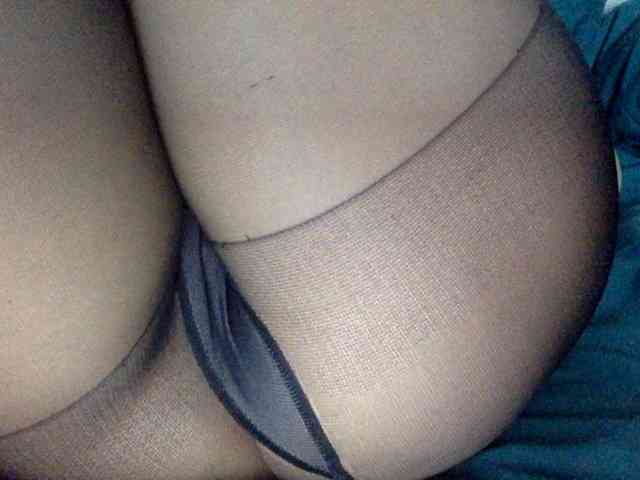 irisik Live Webcam on BongaCams