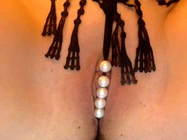 irisik Live Webcam on BongaCams