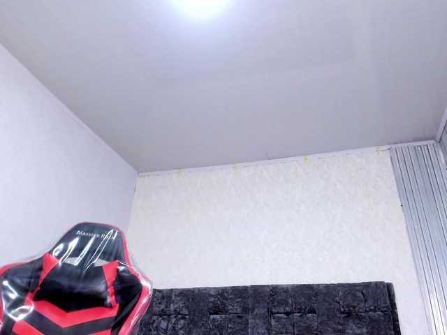 BrizzaH033's BongaCams show and profile