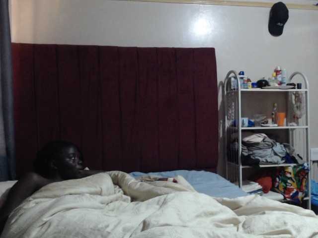 iamshania's BongaCams show and profile